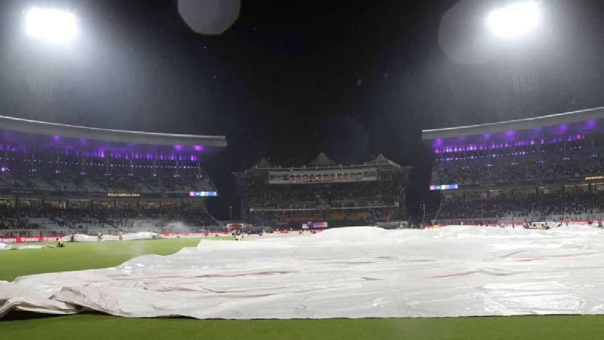 রবিবারের সন্ধ্যায় ইডেনে আইপিএল দেখতে যাচ্ছেন? আবহাওয়ার পূর্বাভাস বলছে অন্য কথা, আদৌ বল গড়াবে তো?