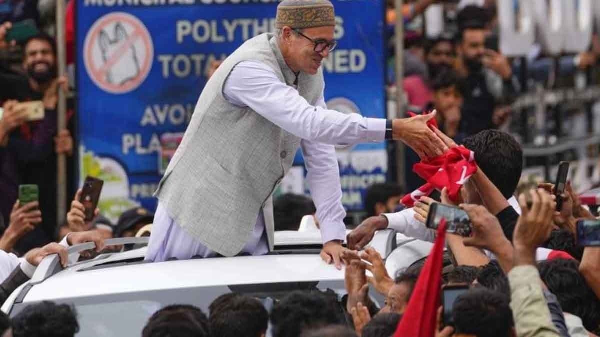 ছয় বছর পর রাষ্ট্রপতি শাসন মুক্ত জম্মু কাশ্মীর, মুখ্যমন্ত্রী পদে শপদ নিতে চলেছেন ওমর আবদুল্লাহ