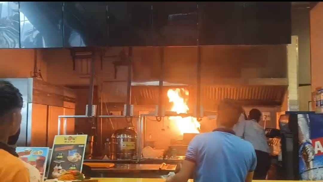 Kolkata fire breaks out at Acropolis Mall none injured gnr 