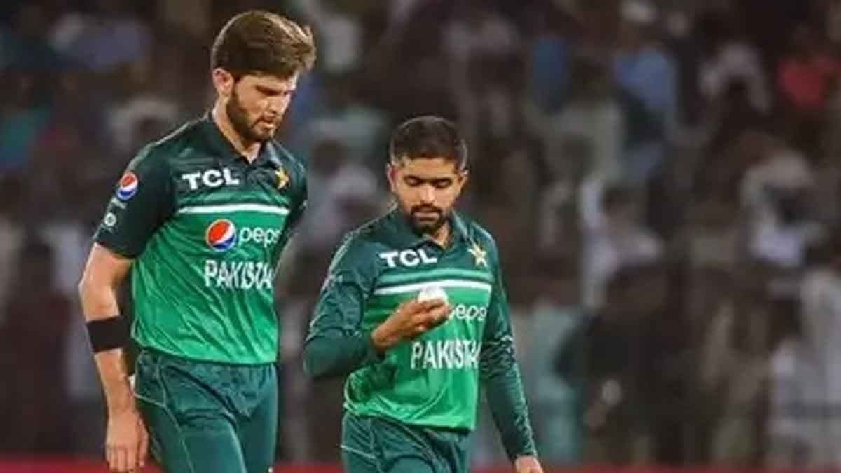 Shaheen Afridi Insulting Babar Azam In The Middle Of England Test? Video Goes Viral spt