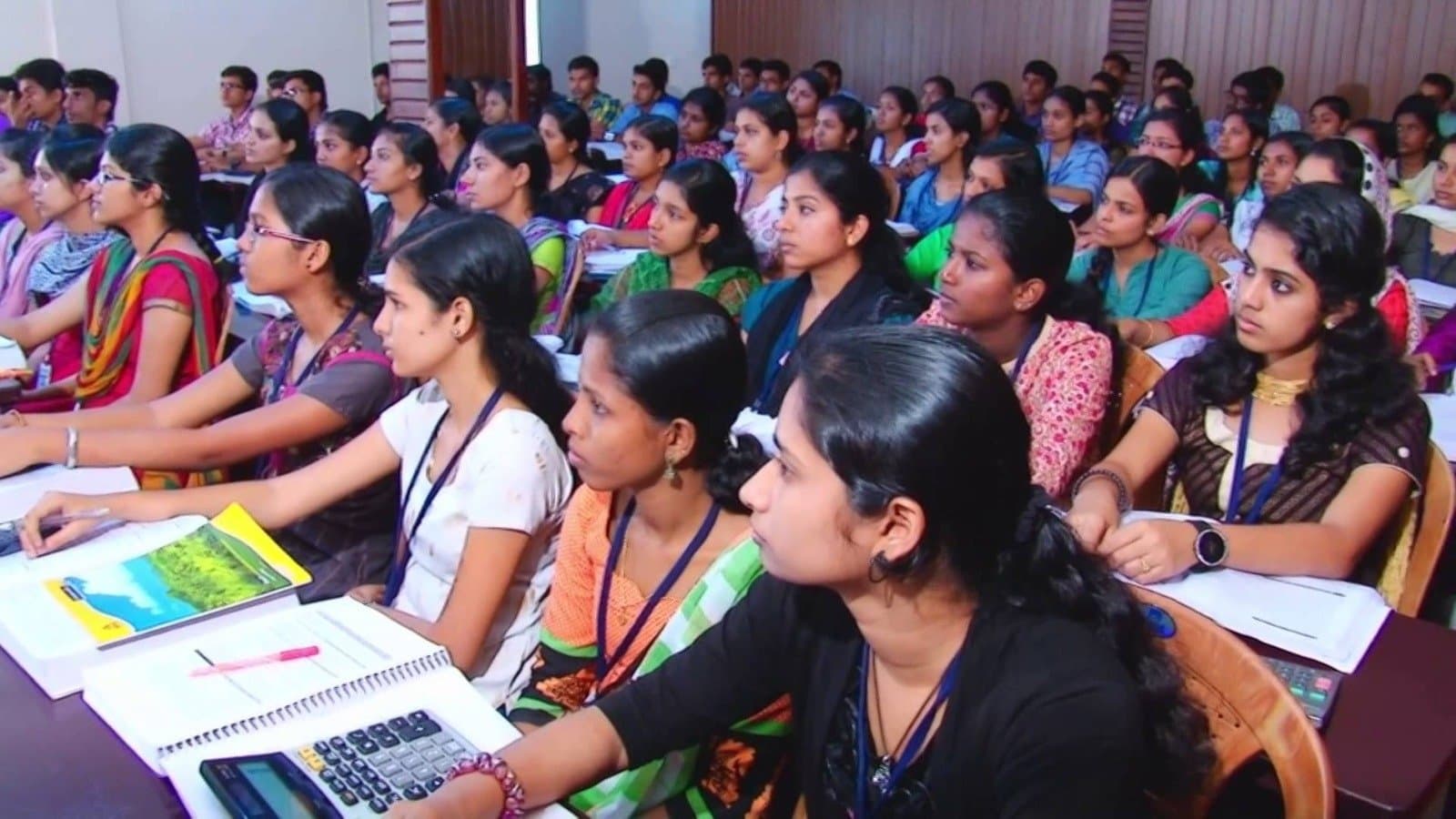 CCPA: বিজ্ঞাপনে বিভ্রান্তি, কোচিং সেন্টারের বিরুদ্ধে কড়া পদক্ষেপ কেন্দ্রের