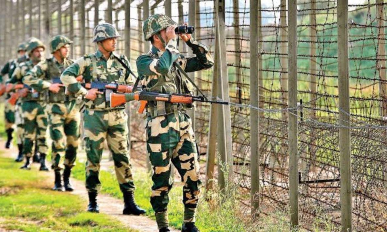 Border Security Force: রাজ্য সীমান্তে বিএসএফ থাকলেও তদন্তের অধিকার রাজ্য পুলিশের হাতেই, জানাল সুপ্রিম কোর্ট