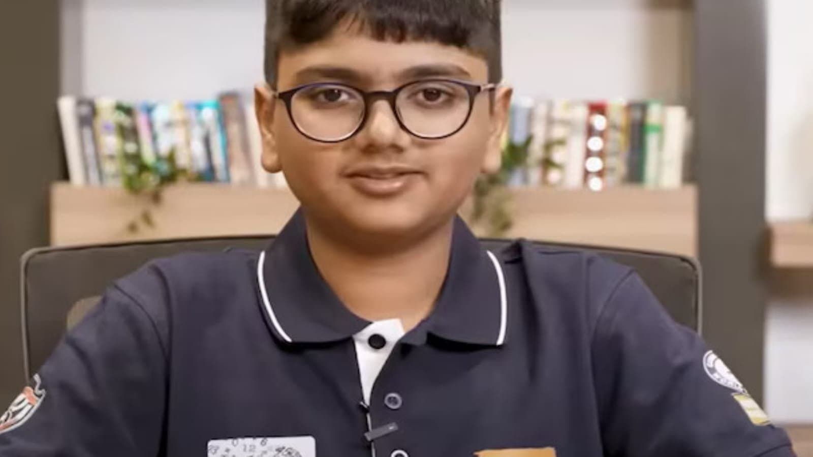 ১৪ বছর বয়সেই গিনেস ওয়ার্ল্ড রেকর্ড! বিস্ময় বালকের পরিচয় জানলে চমকে উঠবেন আপনি! 