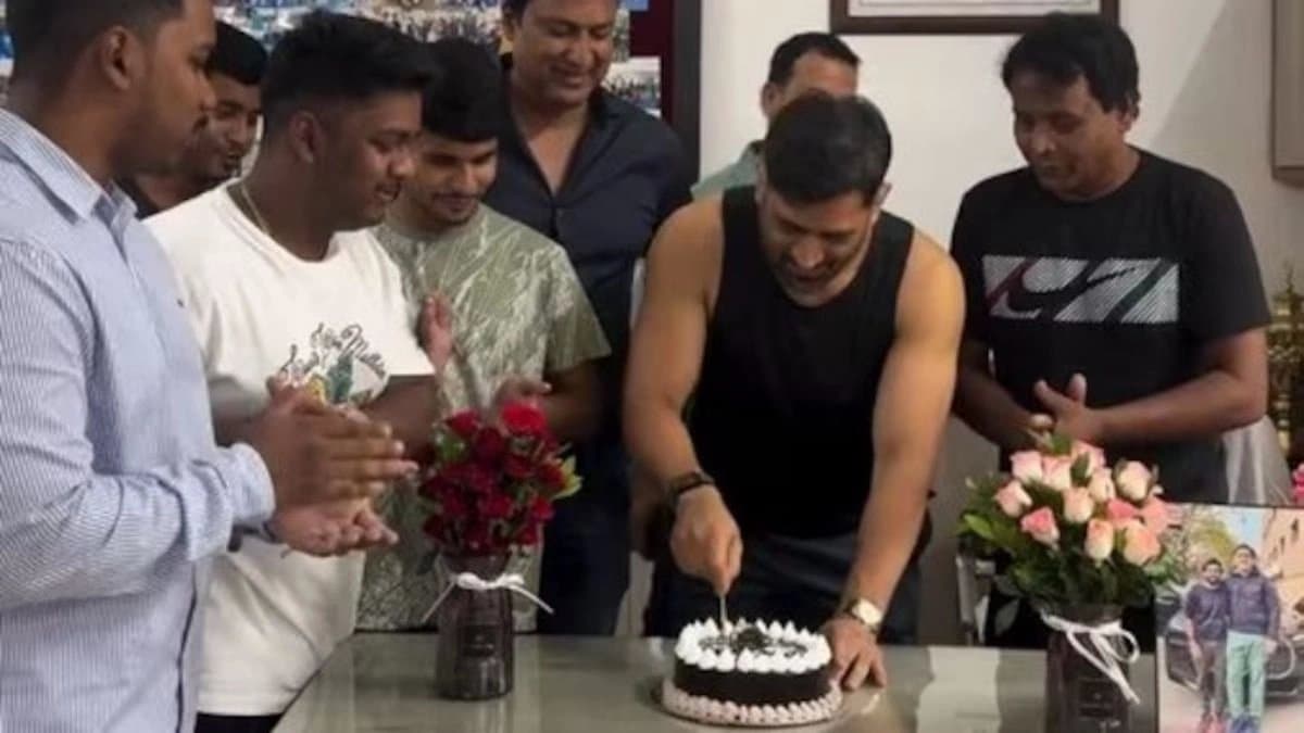Fifa World Cup celebrates MS Dhonis birthday with post featuring Cristiano Ronaldo