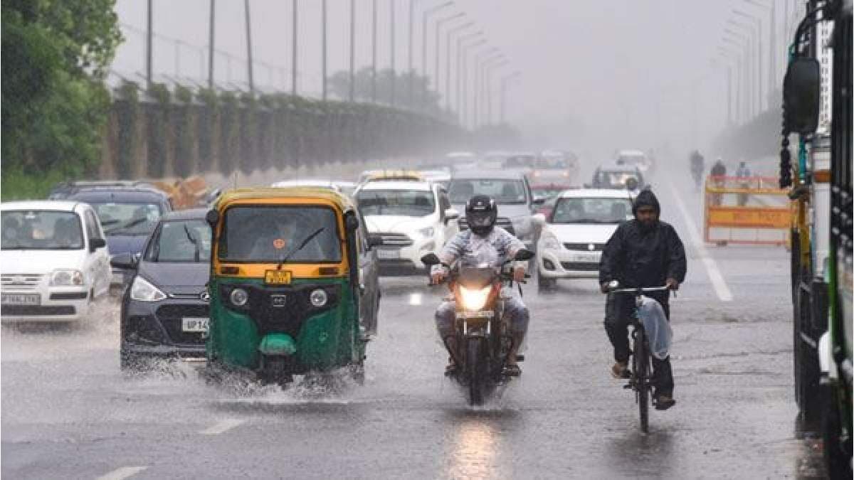 IMD Weather Update Heavy Rain in South Bengal this Weekend  due to Cyclonic Circulation in Bay of Bengal