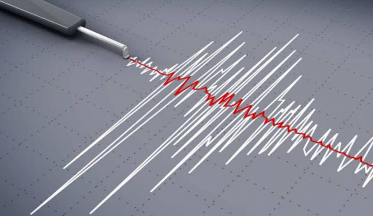 7.2 magnitude earthquake jolts south Philippines