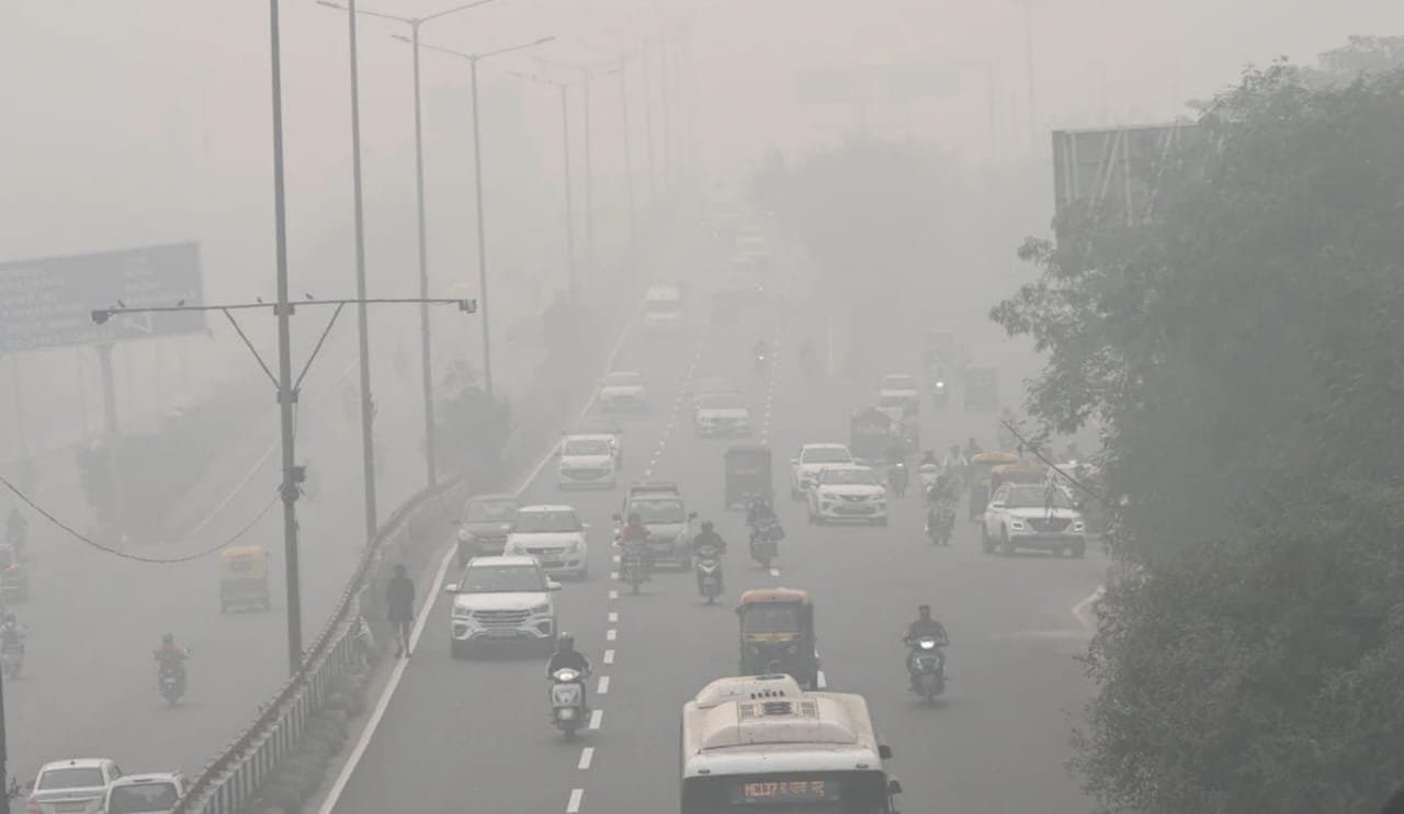 Delhi: বায়ুদূষণে বিপর্যস্ত দিল্লি, অন্য রাজ্য থেকে অ্যাপ-ভিত্তিক ট্যাক্সি প্রবেশ নিষিদ্ধ 
