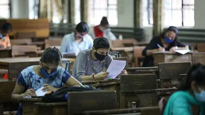 NEET : এনটিএ শোধনের জন্য এবার ছাত্রছাত্রী এবং অভিভাবকদের কাছে পরামর্শ চাওয়া হল 