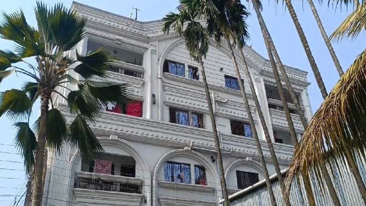 Because of one high-rise, cracks in the roof and floor  of another house hooghly incident  will surprise you gnr 