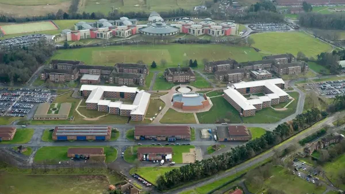 UK bans israeli students at UK defence academy