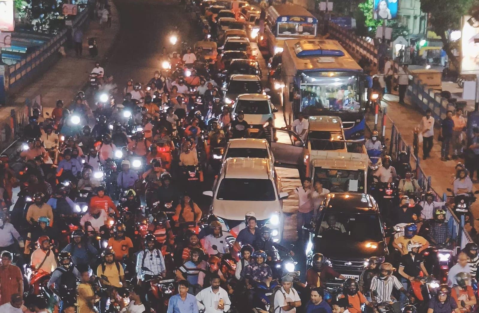 Bjp  protest at dhakuria bridge on Friday