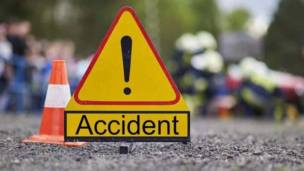 At least five injured in Bus accident at park street area