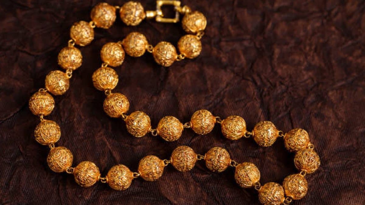 Gold Price Today Gold Rate Change Again Check 22 and 24 Carat Gold Price on 2 September