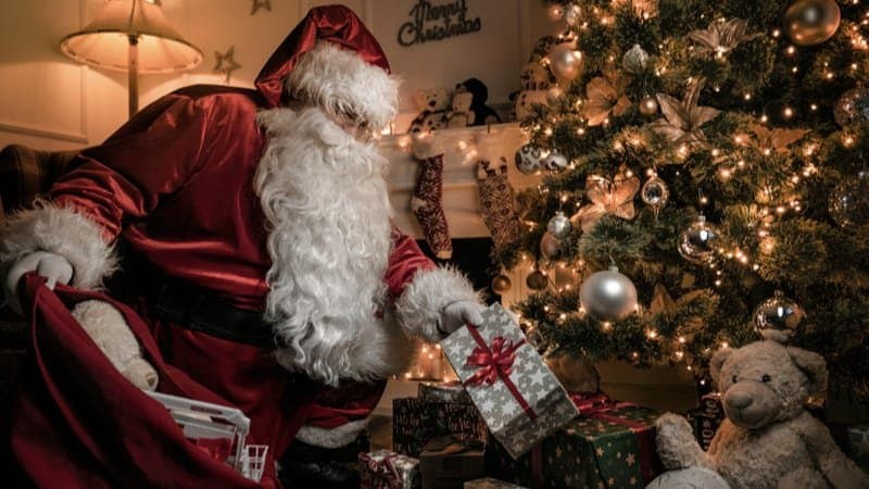 Man, Dressed As Santa, Kills Wife And Kids On Christmas gnr 