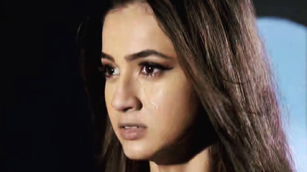 Popular Bengali serial dui shalik actress Nandini Dutta social account gets hacked stress reacts ENT