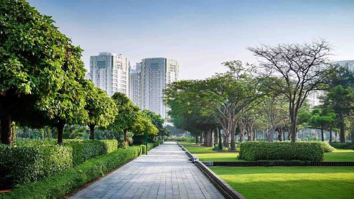 Urban Green Spaces: A Vital Solution for India's Growing Cities gnr 