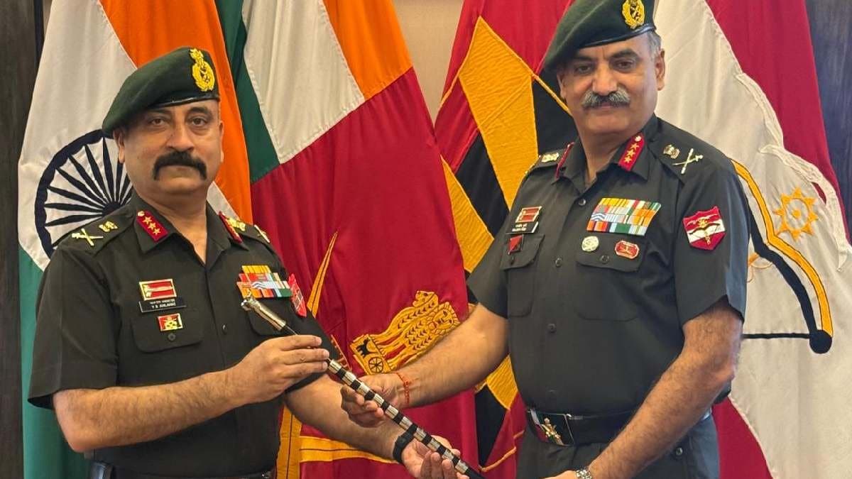 'ব্রহ্মাস্ত্র কর্পসের' দায়িত্বভার নিলেন লেফটেন্যান্ট জেনারেল ইয়াস আহলাওয়াত