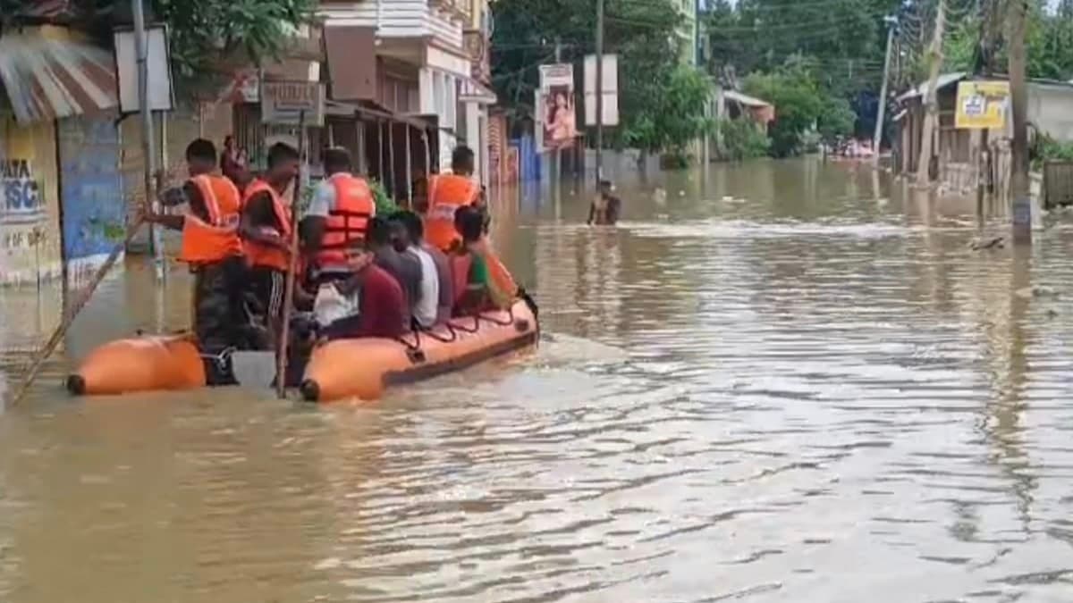  7 Dead, Thousands Affected Due To Flash Floods In Tripura gnr 
