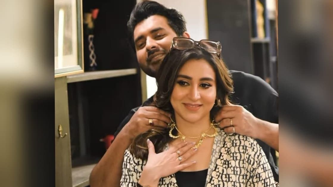 শাড়ি-গয়না থেকে শেরওয়ানি, চলছে জোরকদমে কেনাকাটা! নতুন বছরেই গাঁটছড়া বাঁধছেন অঙ্কুশ-ঐন্দ্রিলা? 