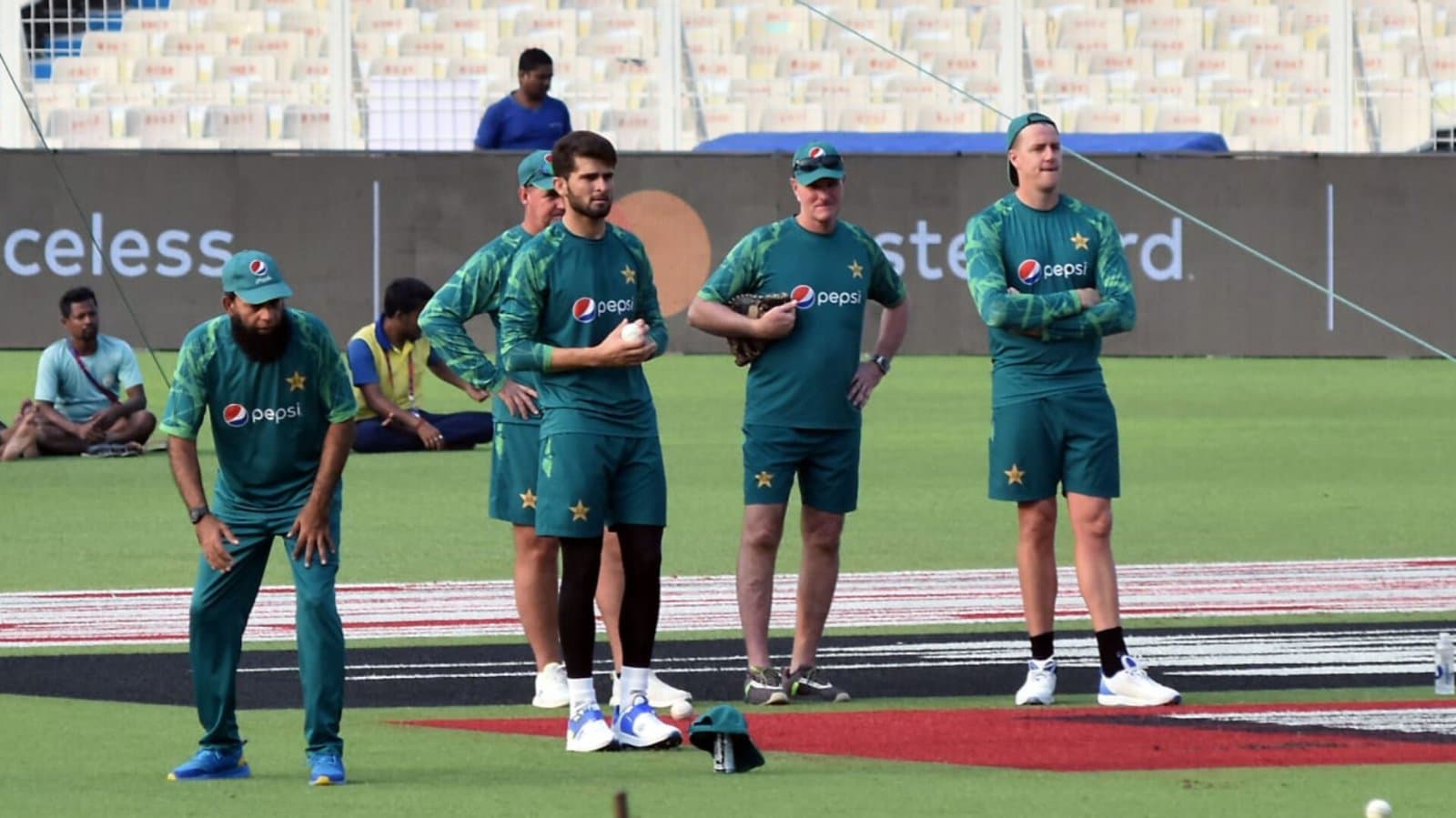 Pakistan Team: আমাদের একনম্বর ব়্যাঙ্কিং দিয়ে বিচার করা যাবে না, দাবি পাকিস্তানের কোচের