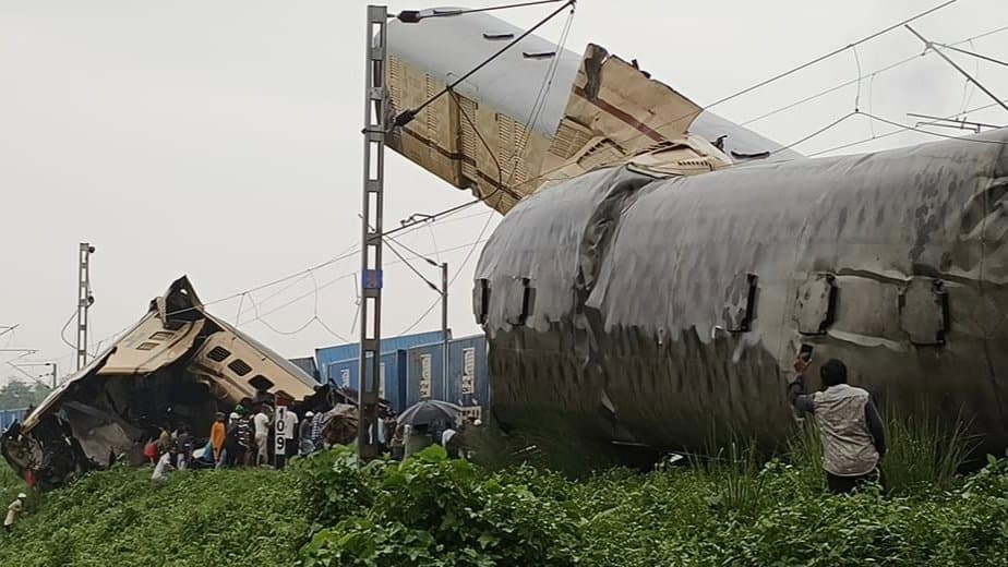 Kanchenjunga Express: কাঞ্চনজঙ্ঘা এক্সপ্রেস দুর্ঘটনায় মৃত বেড়ে ৮, আহত কমপক্ষে ৪১ 