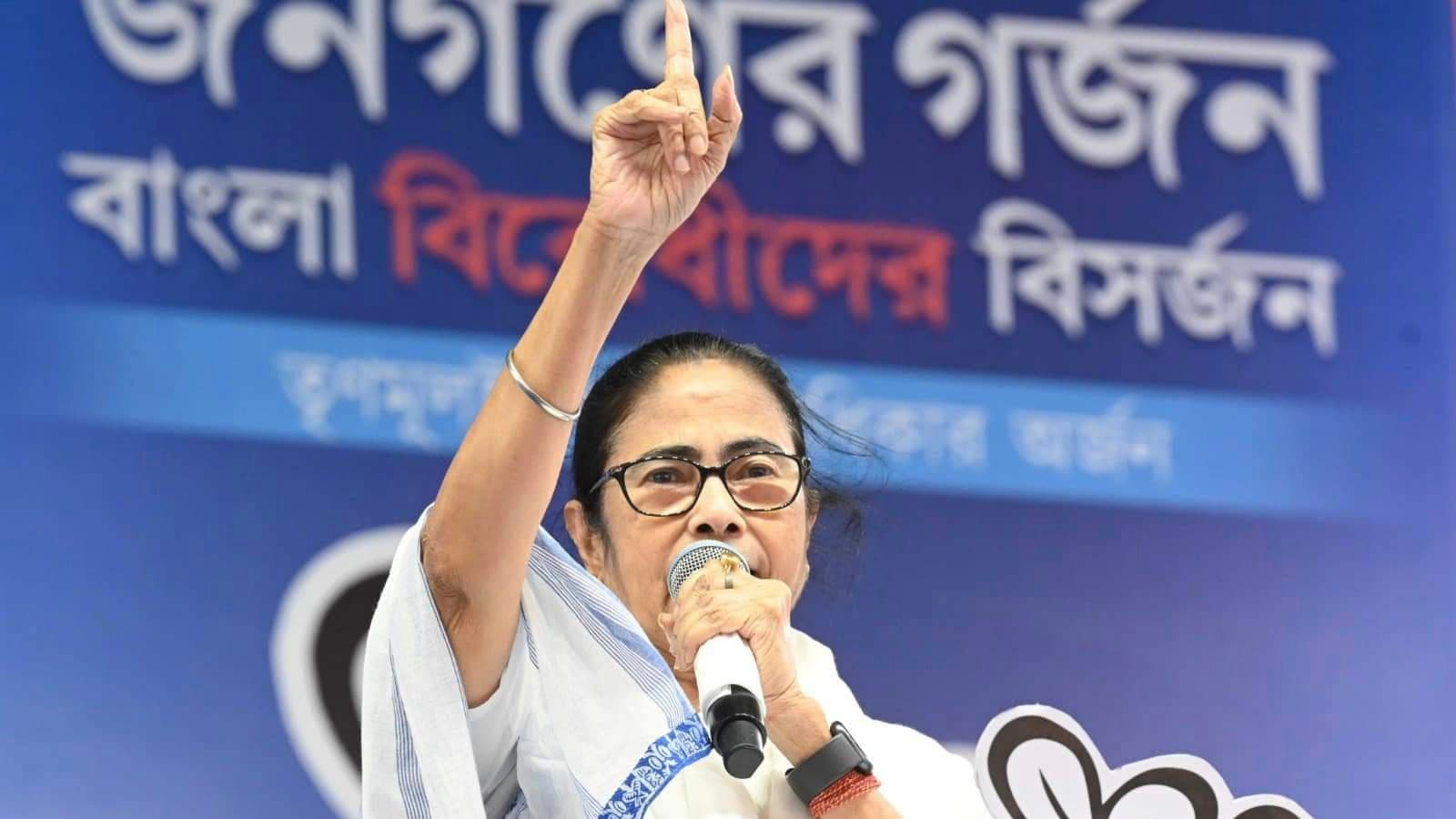 Mamata Banerjee: ক্যা করতে গেলে আমার জিন্দা লাশ পেরোতে হবে মোদিবাবুকে: মমতা 