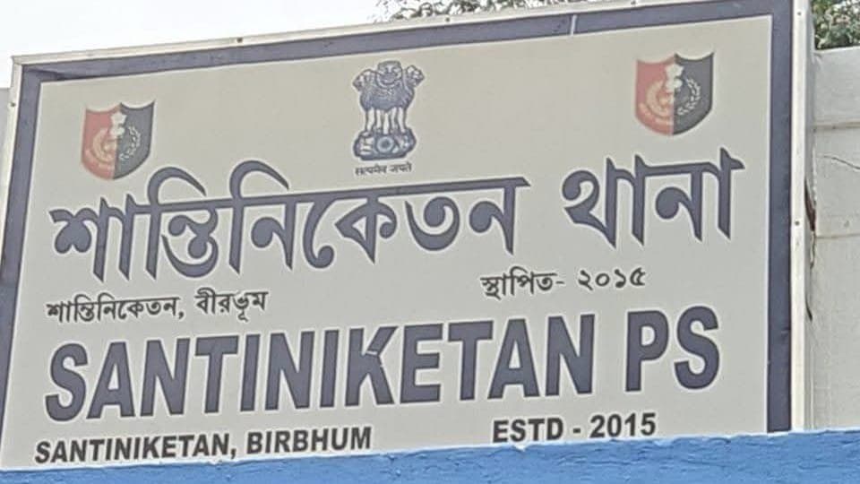 Woman Thrashed Boyfriend Allegedly After Knowing He is Married in Bolpur