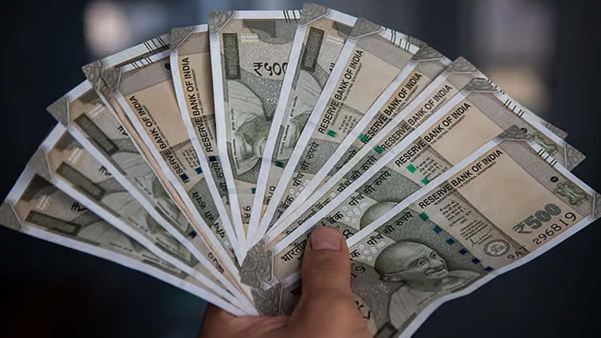 Invest Rs 100 per Month and get over Rs six Lakh in five Years 