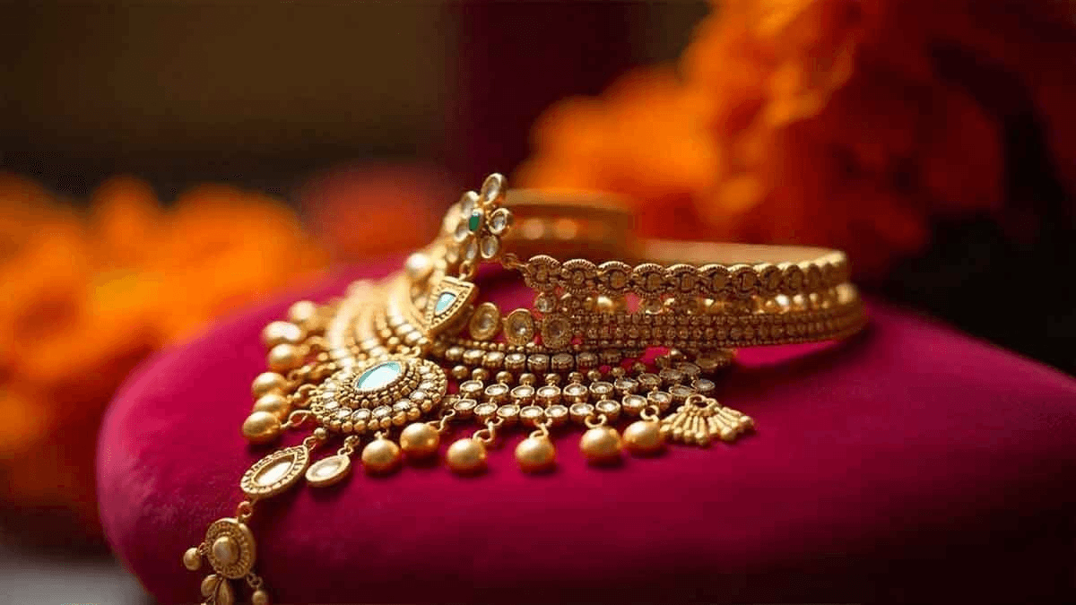 Gold Price Today Huge Change in Gold Rate before Dhanteras