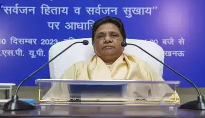 MAYAWATI: কেন গরিবদের জীবনের উন্নতি হয়নি ?: মায়াবতী