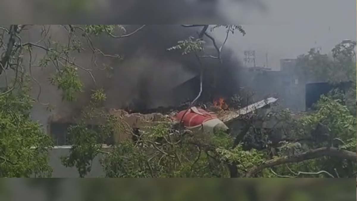 What is a Black Box in a aeroplane and how it reveals crash details