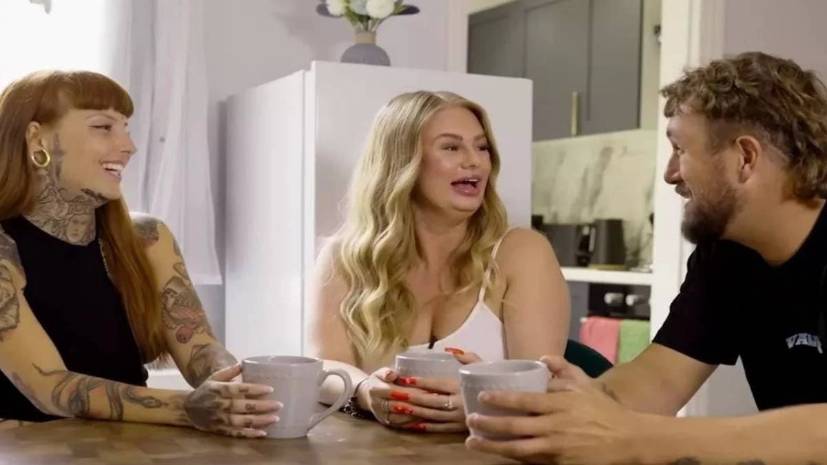 This girl freind let her boy freind sleep with her best friend