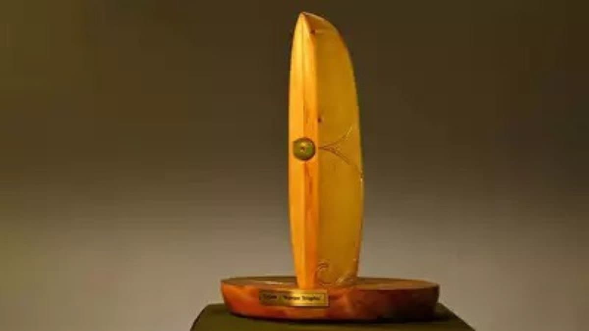  England and New Zealand will contest the Crowe Thorpe trophy in future test series spt 