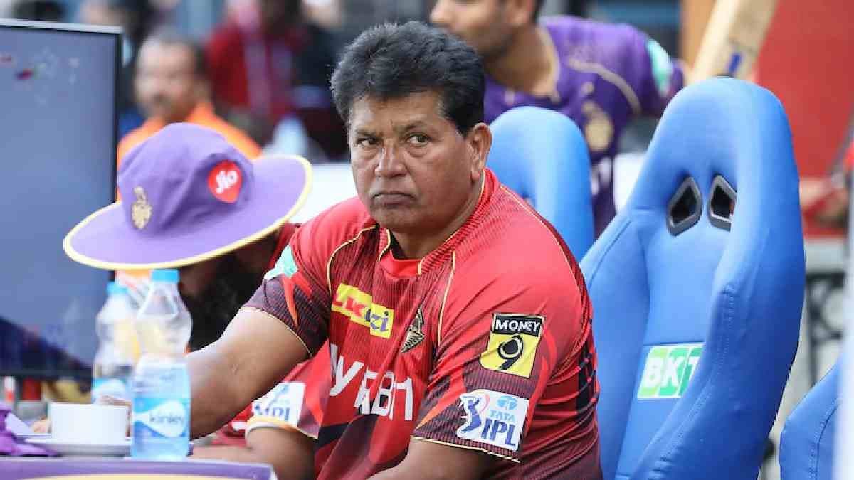 KKR Star Unhappy With Coach Chandrakant Pandit  