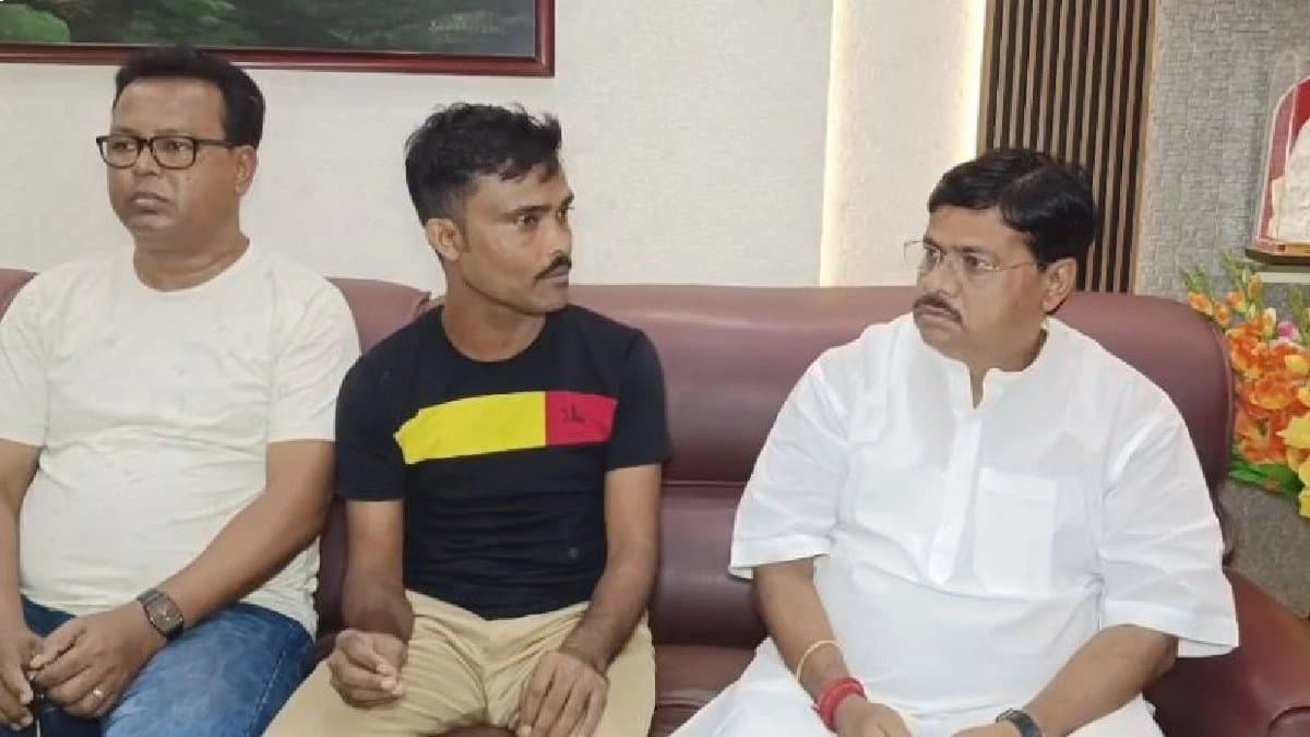 Another migrant labour of Bengal had to return after a series of harrasment