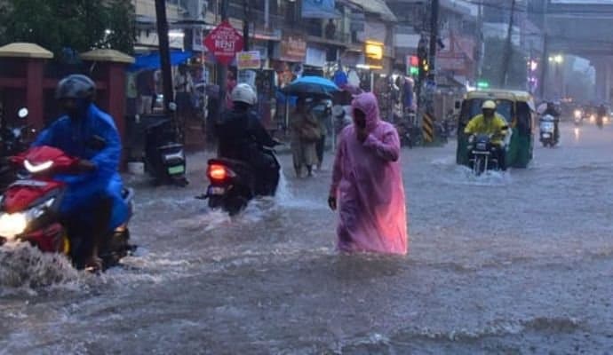Monsoon: বর্ষা আসতেই ভোগান্তি কেরলে, জ্বালাপোড়া গরম থেকে কবে স্বস্তি পাবে রাজস্থান? 