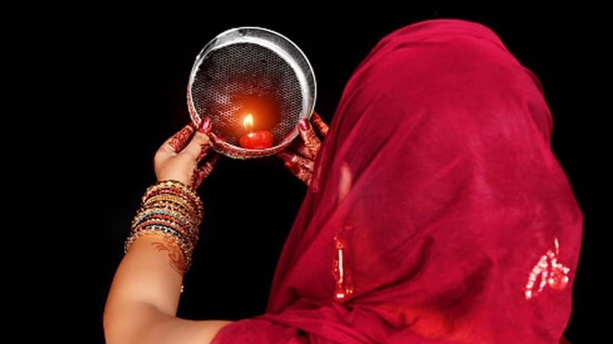 25 Year Old Woman Kills Self After Husband Refused To Give New Saree On Karwa Chauth 