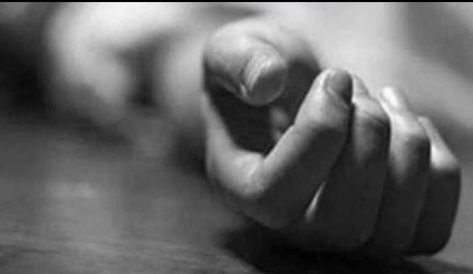 Mysterious Death: ‌বাবা মোবাইল কেড়ে নিতেই চরম পদক্ষেপ তিলজলার নবম শ্রেণির পড়ুয়ার