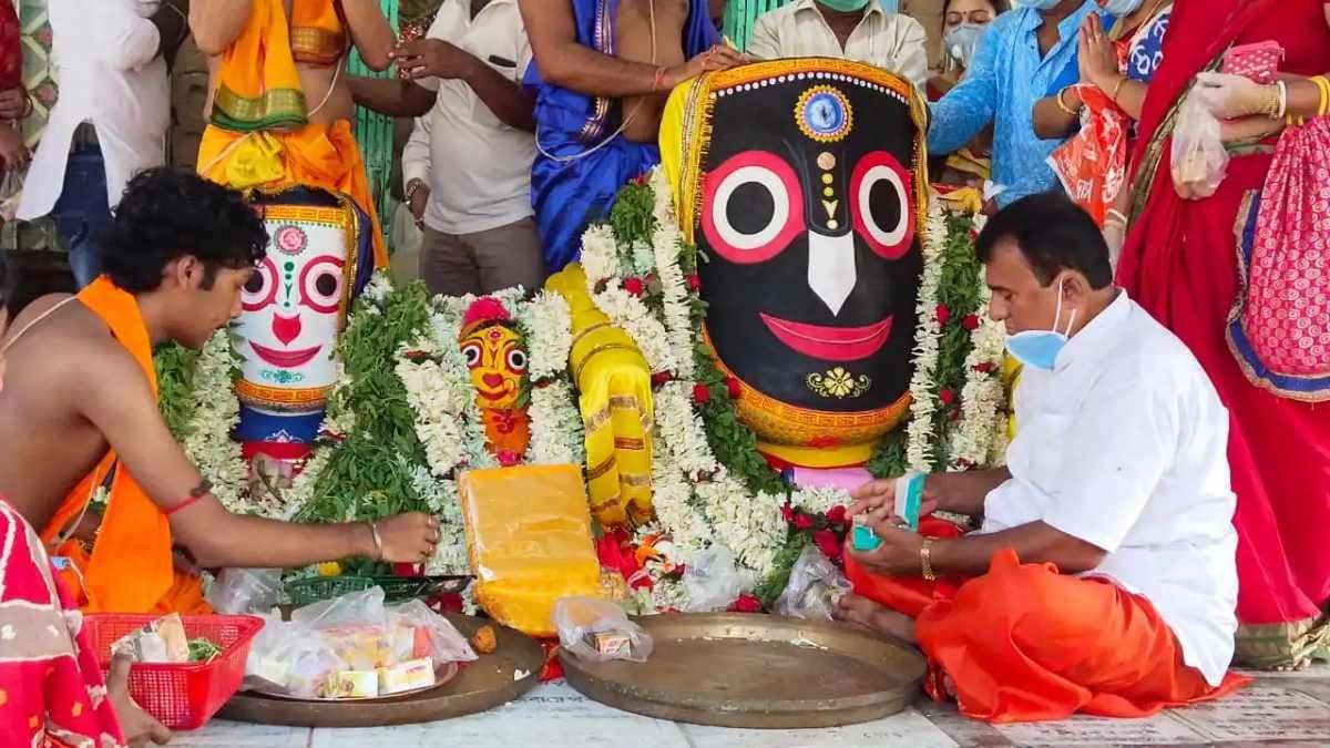 What is the relationship between Rath yatra Prabhu Jagannath and banana