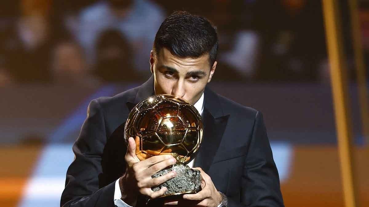 Manchester City Midfielder Rodri wins the Ballon d or for the First Time