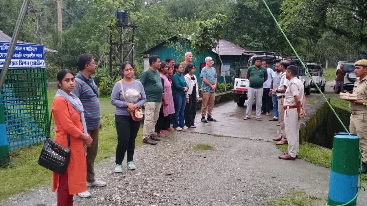 Zipsy drivers are offered bamboo made busket in Dooars