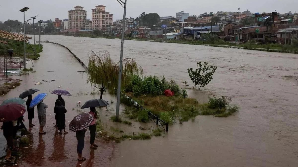 Heavy rain flood situation in Nepal several missing people died 