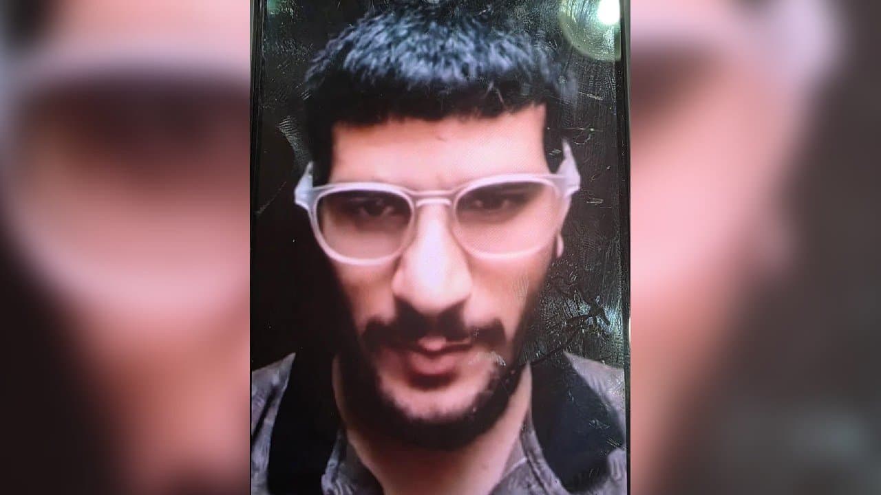 Delhi Blast Update sources says Umar Visited Half Of Delhi In Car