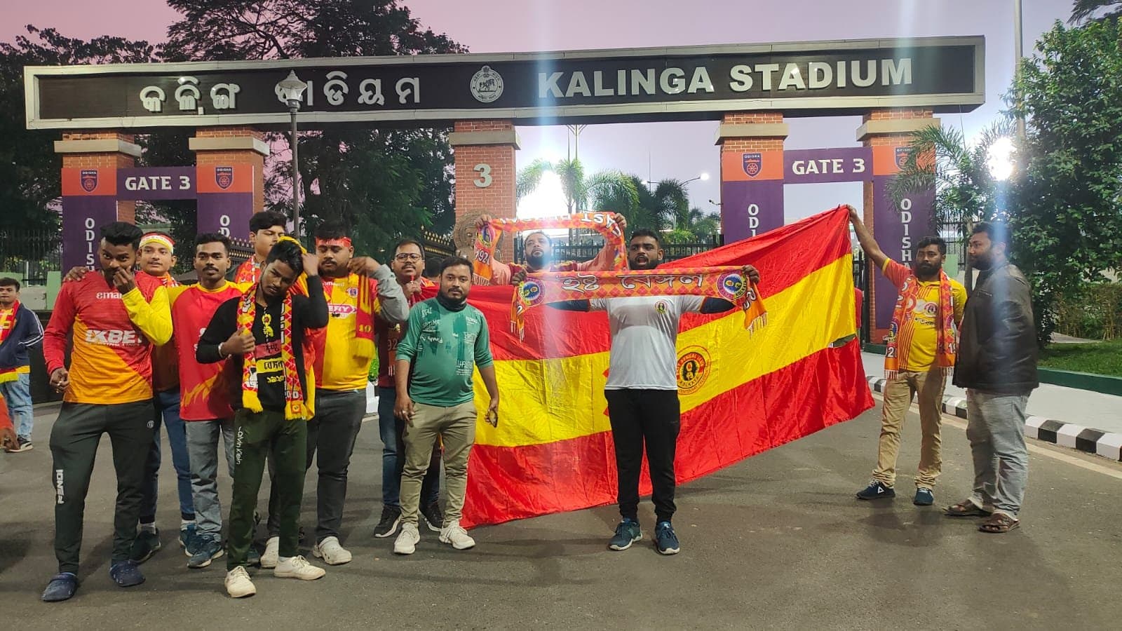 Super Cup Final: কলিঙ্গ স্টেডিয়ামের রং লাল হলুদ, হাজির মুখ্যমন্ত্রী নবীন পাটনায়েক