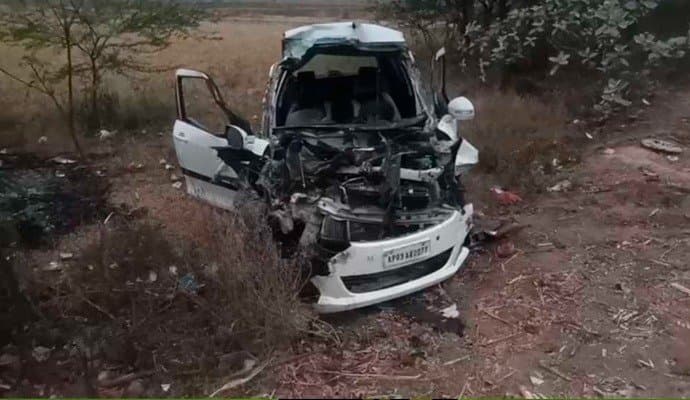 Tamil Nadu: ট্রাক্টর ও গাড়ির মুখোমুখি সংঘর্ষ, মৃত ৪ 