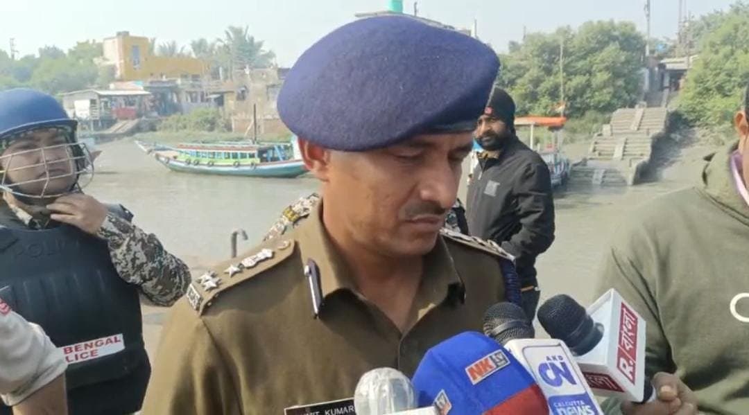 Sandeshkhali: গোলমাল করলে কপালে কষ্ট আছে, সন্দেশখালি নিয়ে বার্তা পুলিশের 