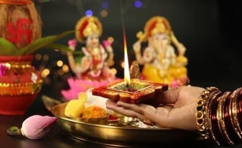 Using copper utensils to rangoli increase wealth prosperity here is vastu tips to please goddess lakshmi in diwali 2024 lif