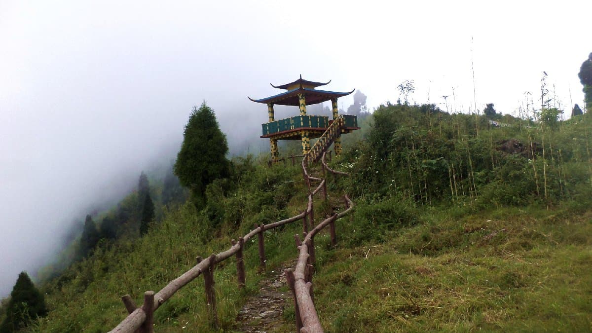 Chirping of birds with snowy hills are main attraction of Chatakpur