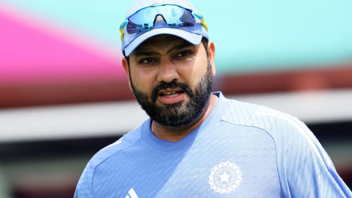 Rohit Sharma wins the heart of many by wishing a female fan on her birthday spt 
