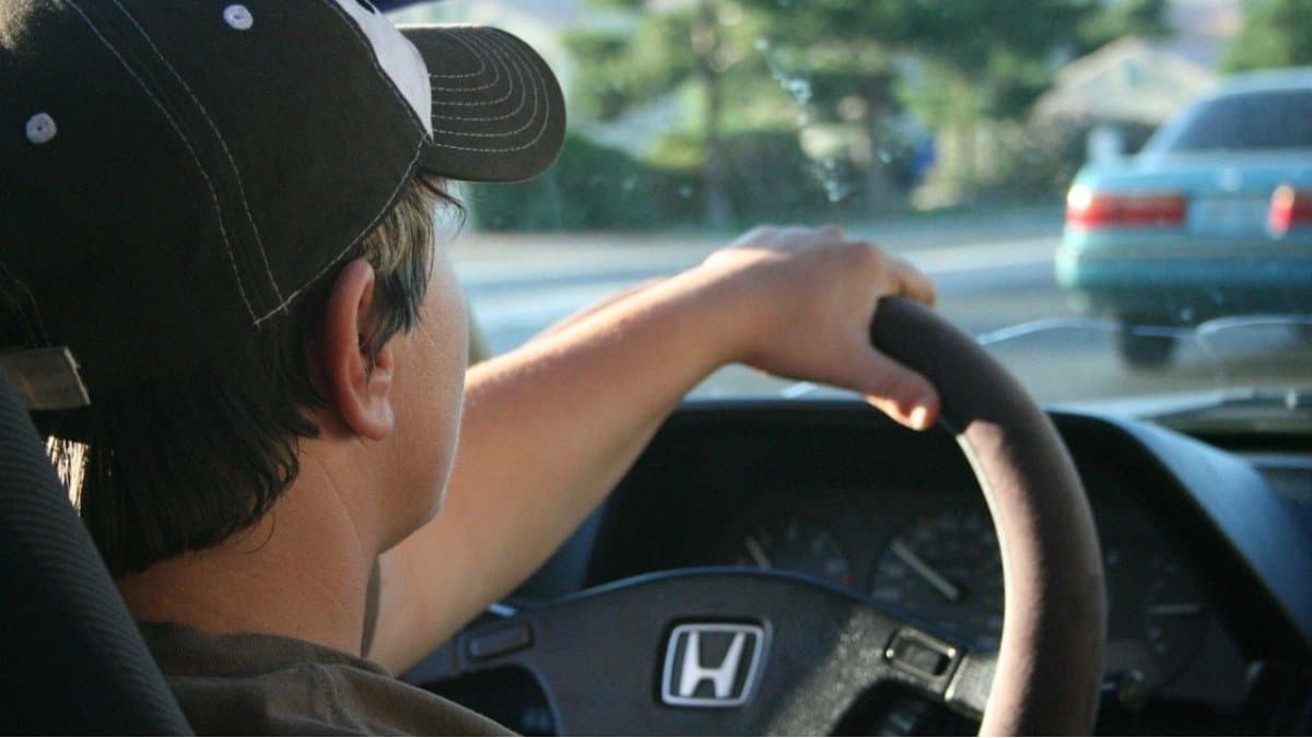 News study show driving slow is more dangerous than driving fast